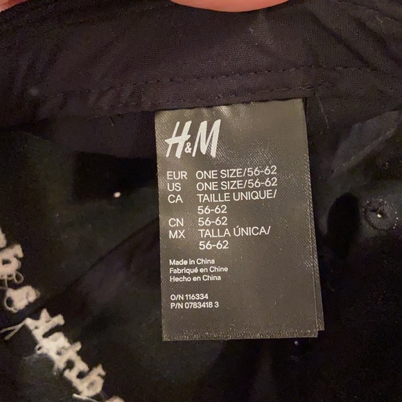 H&M cap - Picture 4 of 4